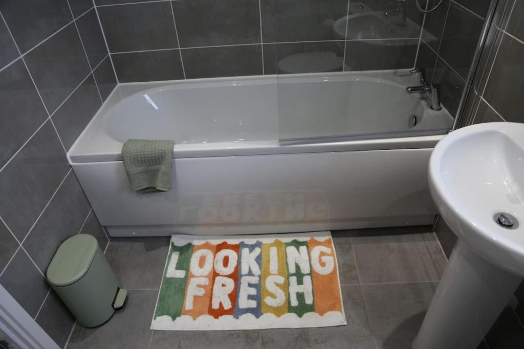 Luxury Ground Floor 2 Bedroom Apartment Free Wifi & Parking Sheffield Exteriér fotografie